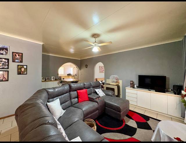 3 BEDROOM HOUSE FOR SALE IN BRAKPAN CENTRAL